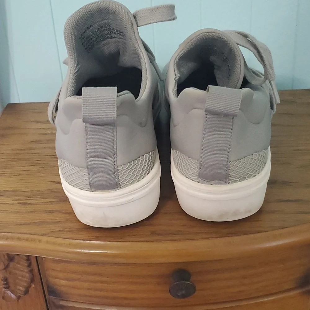 Steve Madden Lancer gray sneaker tennis shoe - Picture 7 of 10